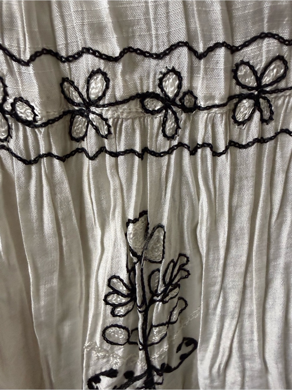 Young Threads Boho Embroidered Tiered Maxi Skirt โ White NWT LG - Picture 4 of 8